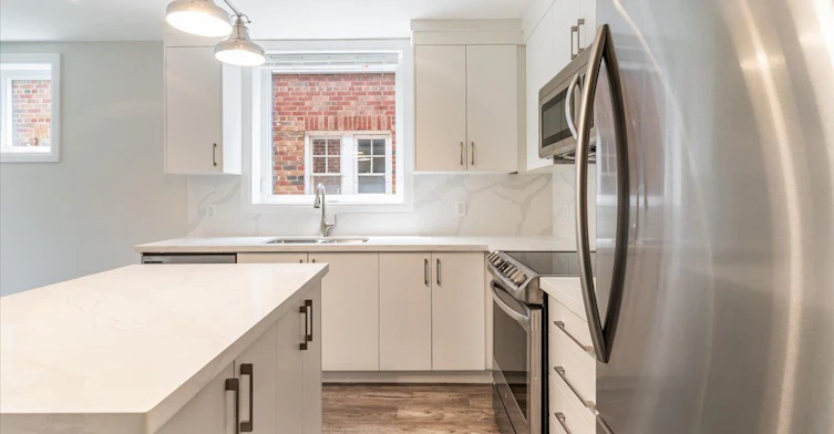 Main-182 Millwood Road, Toronto, ON, M4S 1J7 - 4
