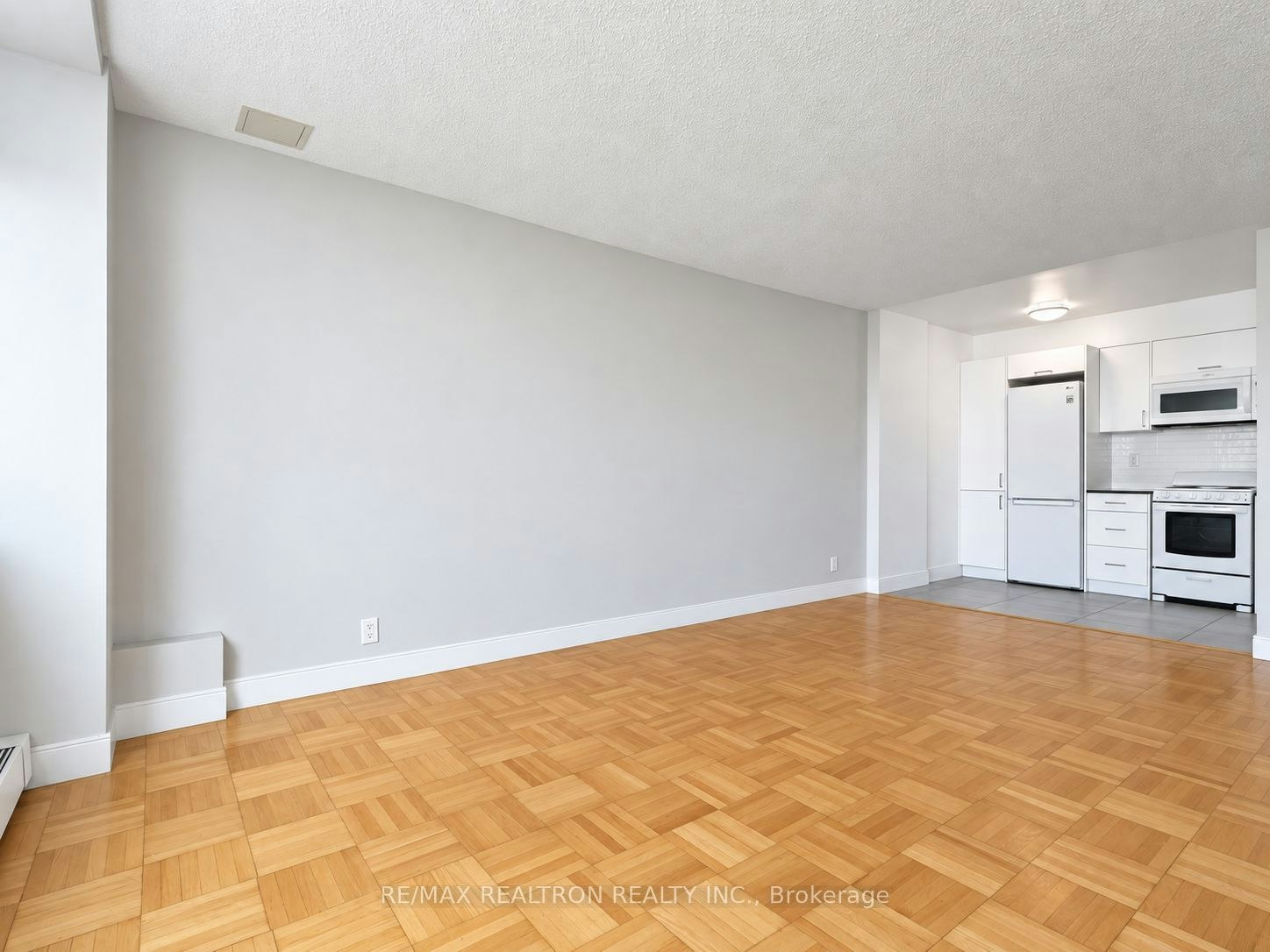 104-990 Avenue Road, Toronto, ON, M5P 2K8 - 2