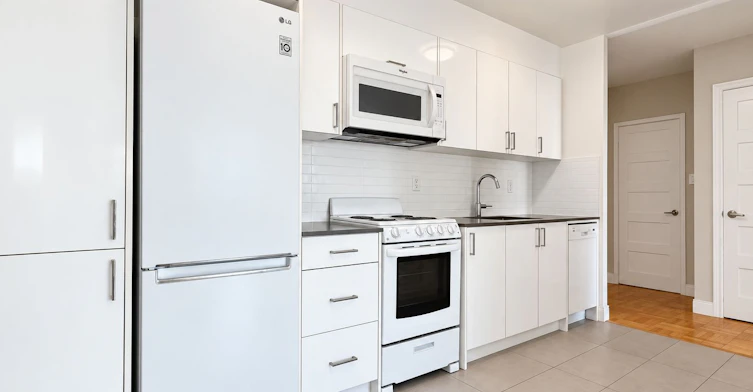 104-990 Avenue Road, Toronto, ON, M5P 2K8 - 5