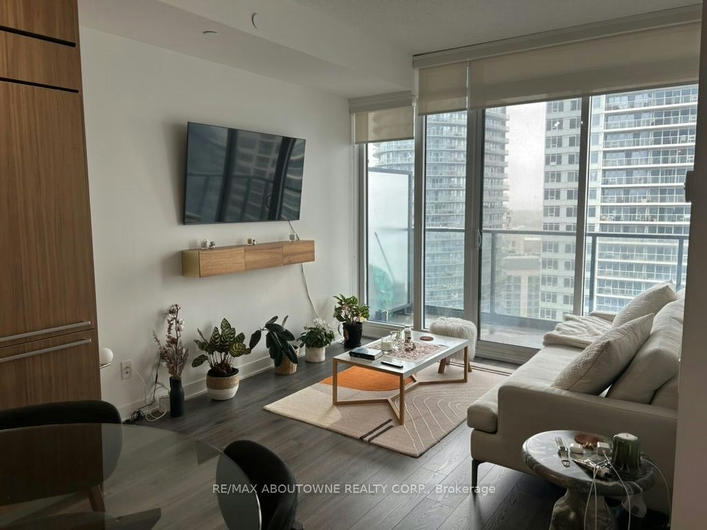 2201-70 Queens Wharf Road, Toronto, ON, M5V 0J2 - 10