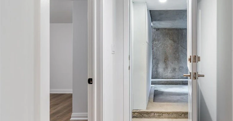 Lower Level-184 Millwood Road, Toronto, ON, M4S 1J7 - 15