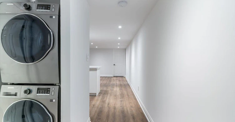 Lower Level-184 Millwood Road, Toronto, ON, M4S 1J7 - 11
