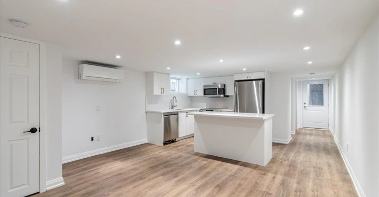 Lower Level-184 Millwood Road, Toronto, ON, M4S 1J7
