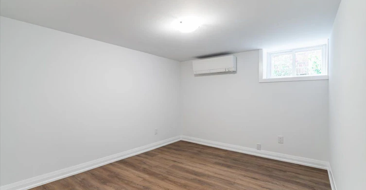 Lower Level-184 Millwood Road, Toronto, ON, M4S 1J7 - 10