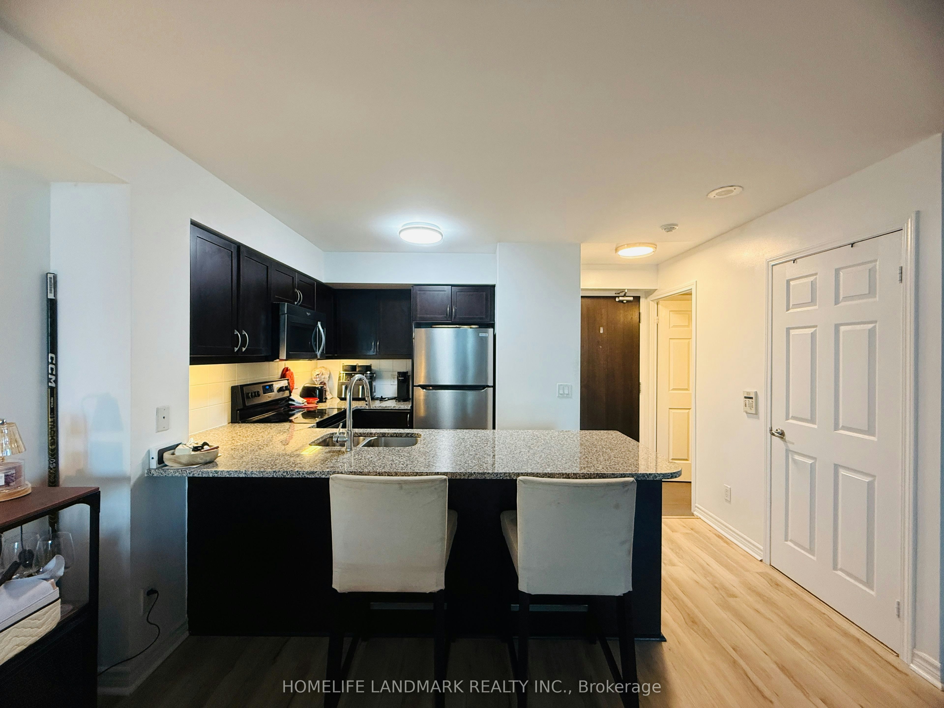 1603-19 Grand Trunk Crescent, Toronto, ON, M5J 3A3 - 10