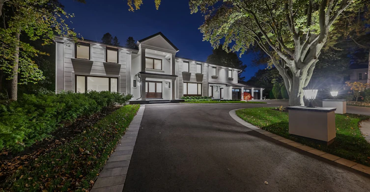 34 Fifeshire Road, Toronto, ON, M2L 2G6 - 2