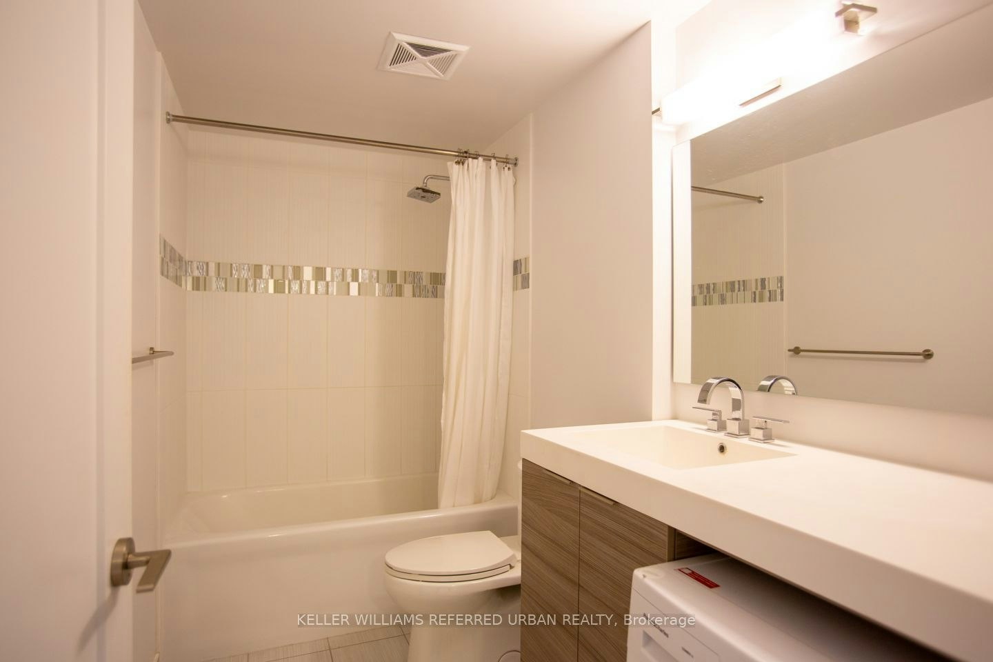 908-318 Richmond Street W, Toronto, ON, M5V 1X2 - 12