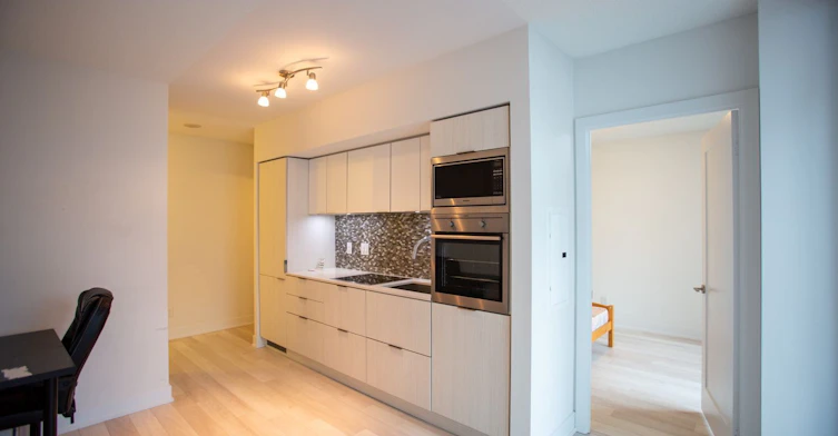 908-318 Richmond Street W, Toronto, ON, M5V 1X2 - 8