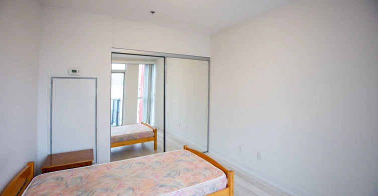 908-318 Richmond Street W, Toronto, ON, M5V 1X2 - 10