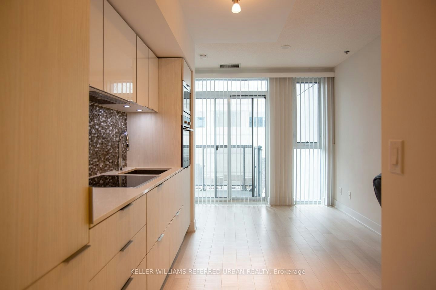908-318 Richmond Street W, Toronto, ON, M5V 1X2 - 4