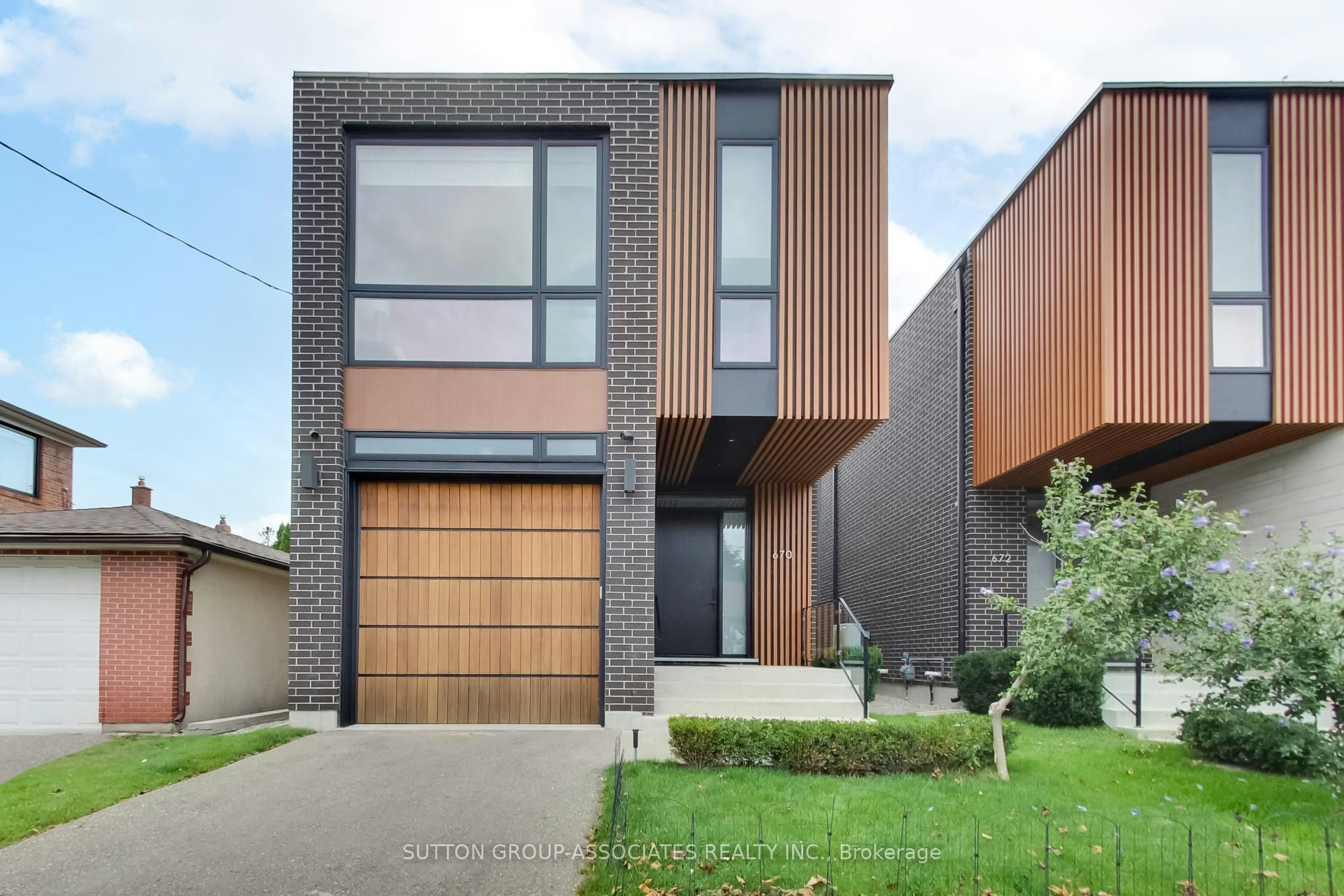 670 Winona Drive, Toronto, ON, M6C 3V8