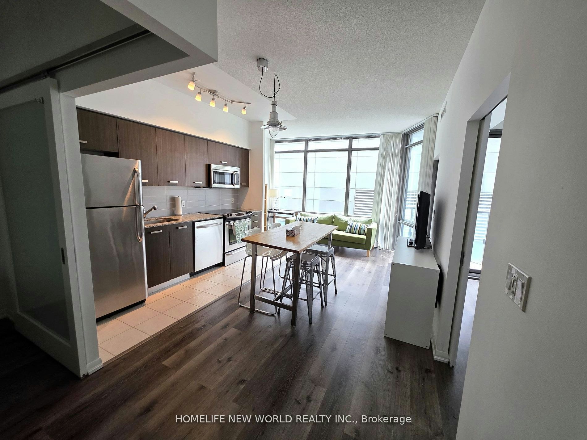 1302-832 Bay Street, Toronto, ON, M5S 1Z6 - 9