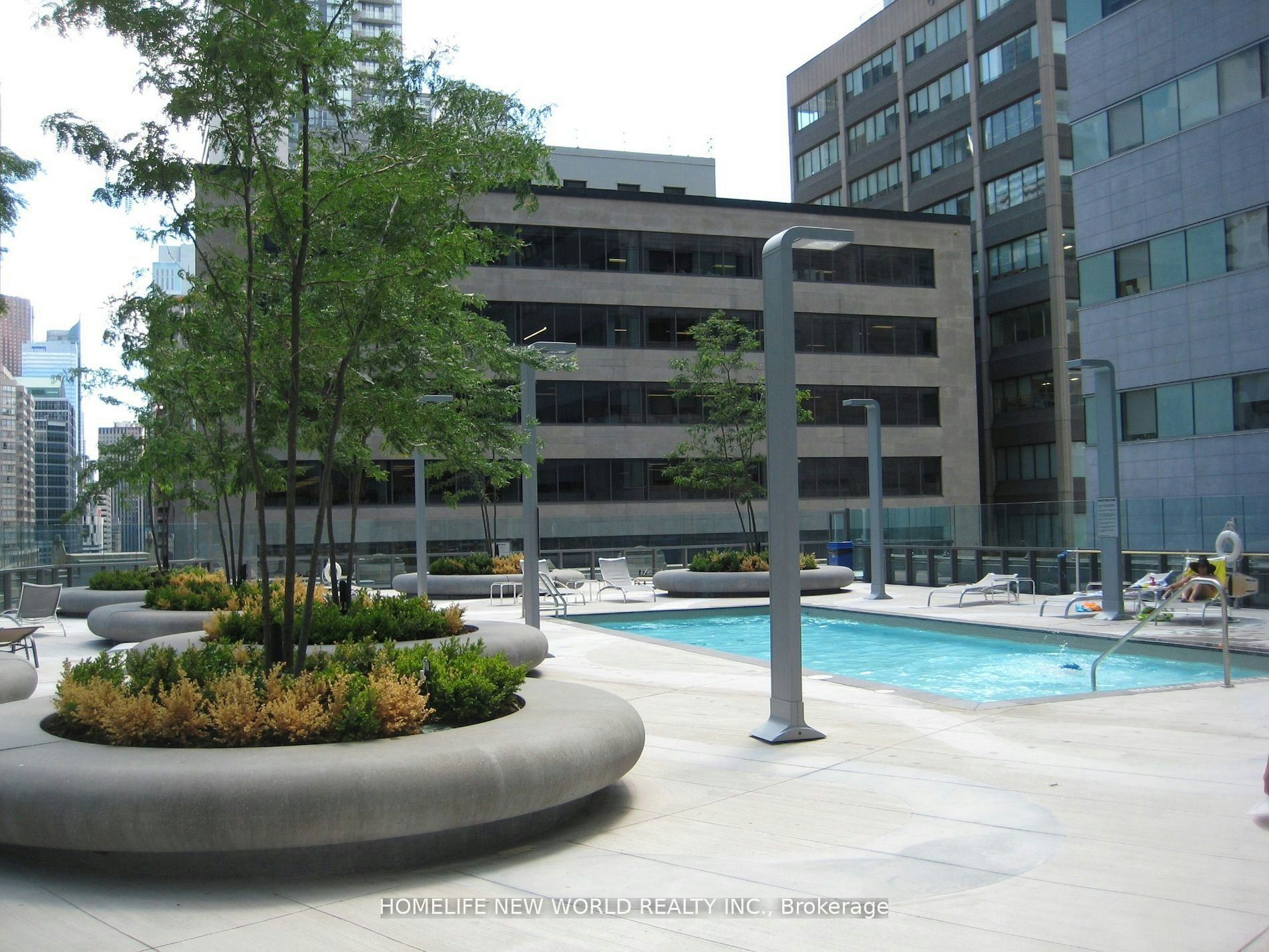 1302-832 Bay Street, Toronto, ON, M5S 1Z6 - 5