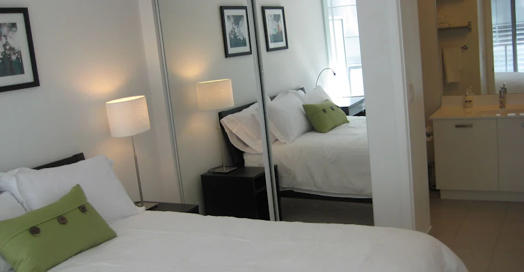 1302-832 Bay Street, Toronto, ON, M5S 1Z6 - 12