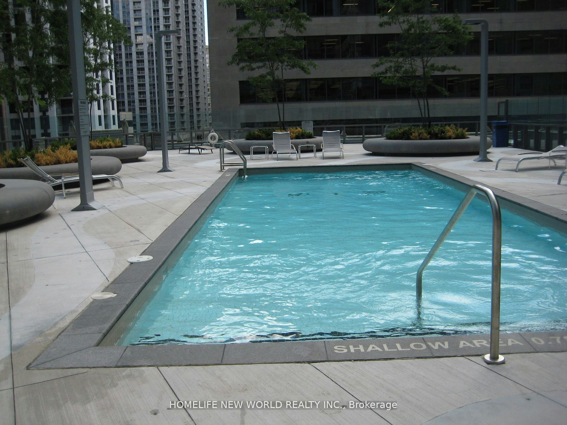 1302-832 Bay Street, Toronto, ON, M5S 1Z6 - 4