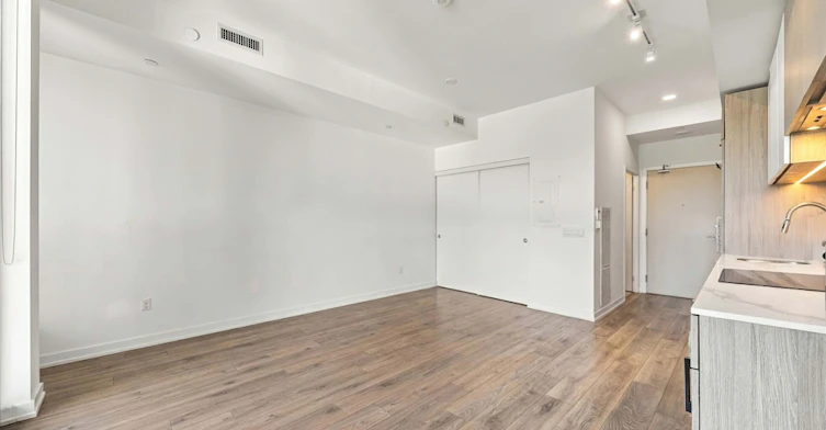817-2020 Bathurst Street, Toronto, ON, M5P 0A6 - 5