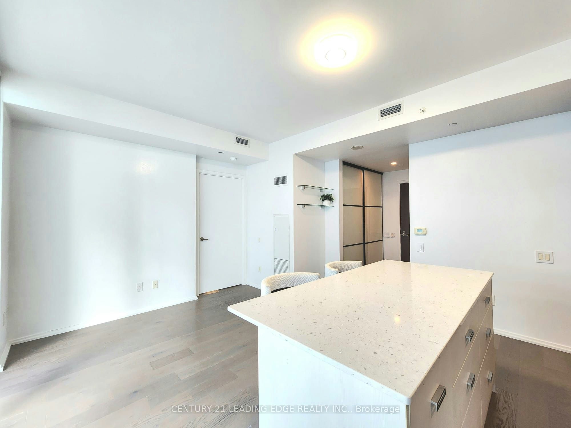 4511-45 Charles Street E, Toronto, ON, M4Y 0B8 - 6