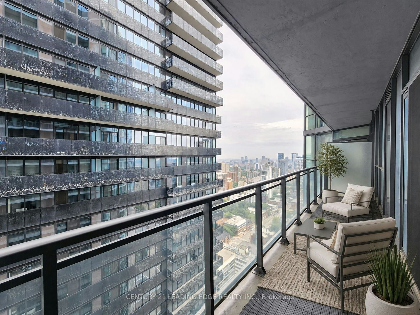 4511-45 Charles Street E, Toronto, ON, M4Y 0B8 - 10