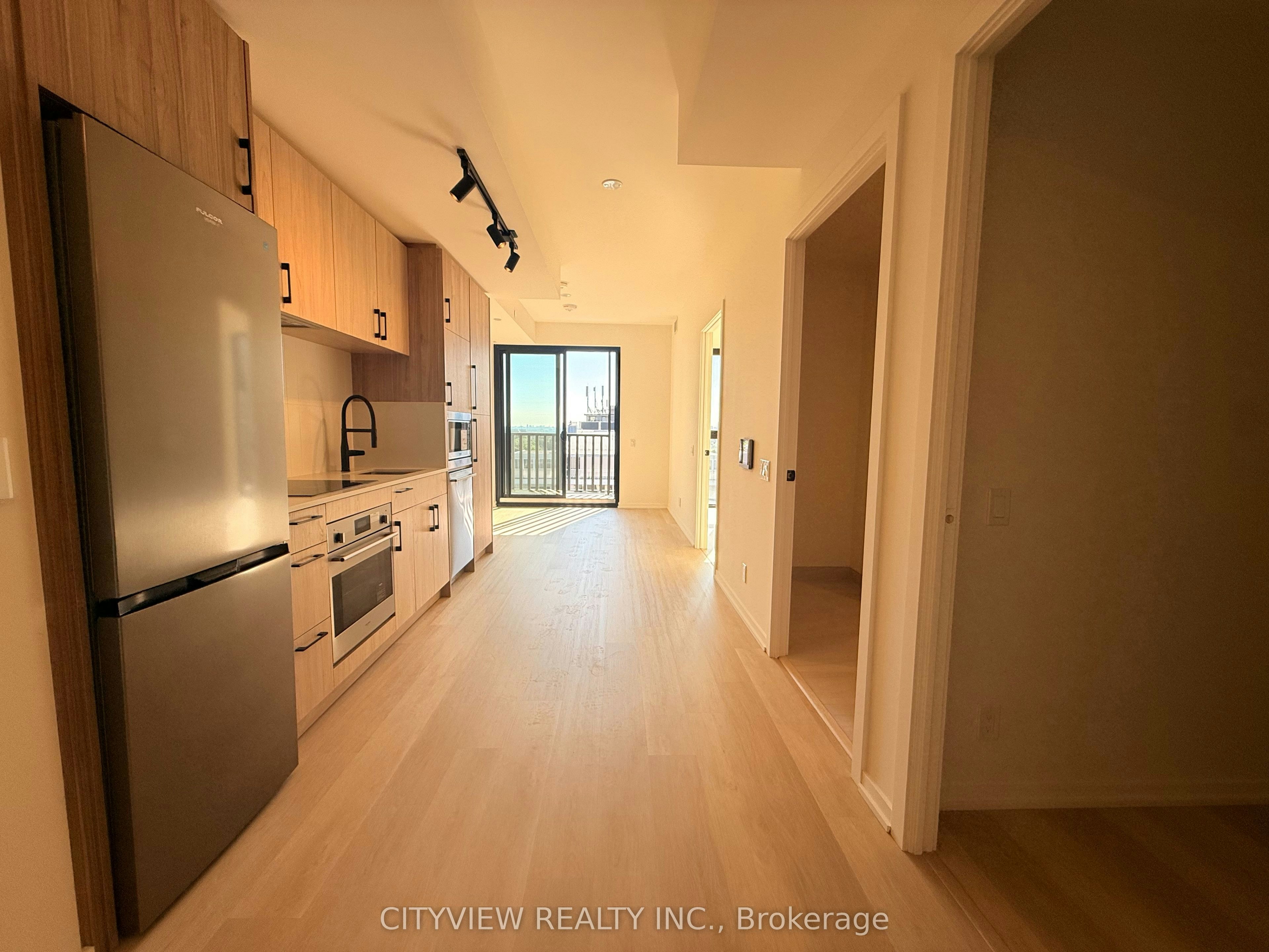 1105-109 Erskine Avenue, Toronto, ON, M4P 0G8 - 2