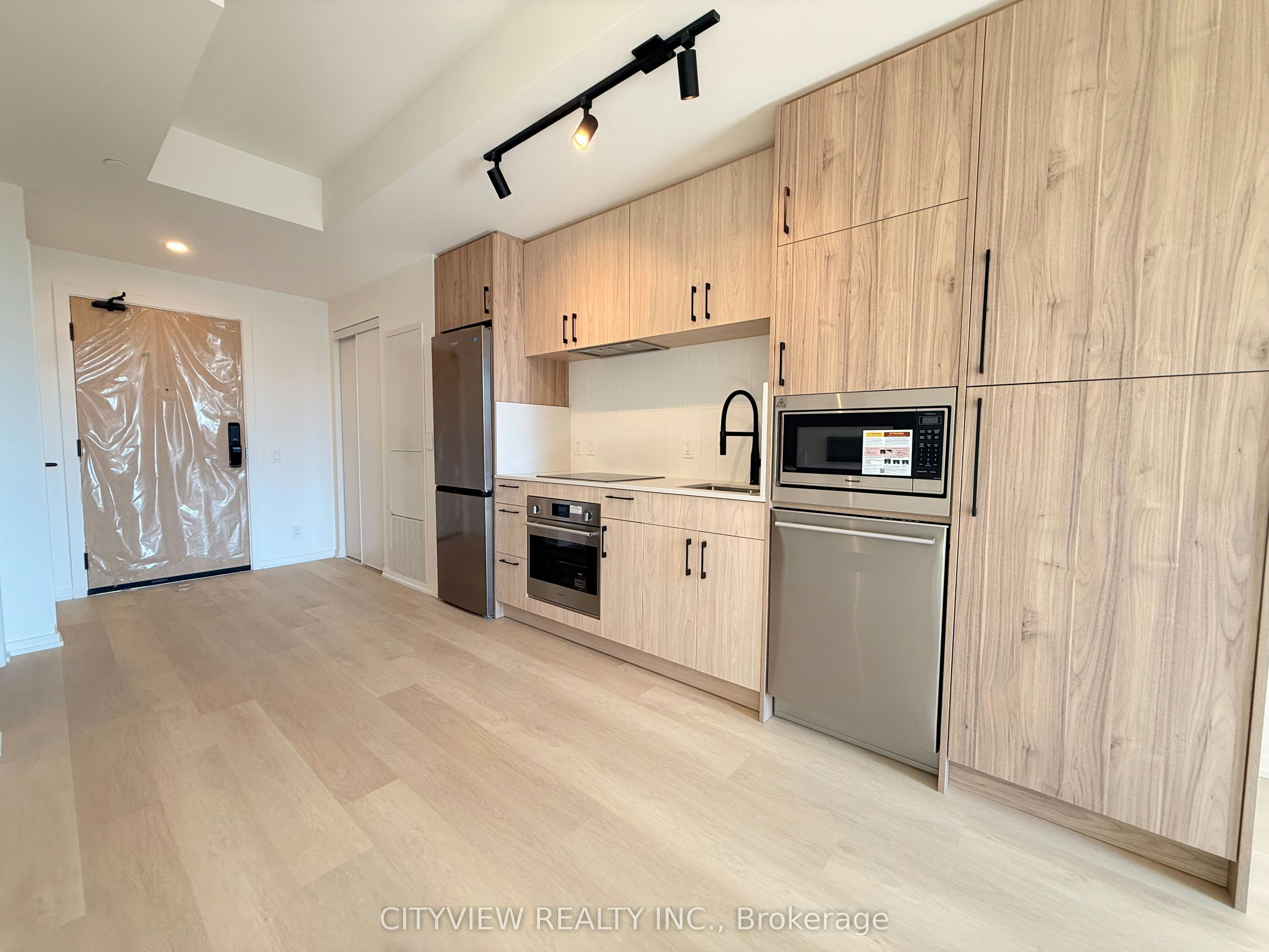 1105-109 Erskine Avenue, Toronto, ON, M4P 0G8 - 9