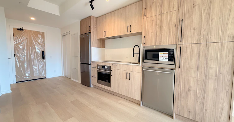 1105-109 Erskine Avenue, Toronto, ON, M4P 0G8 - 9