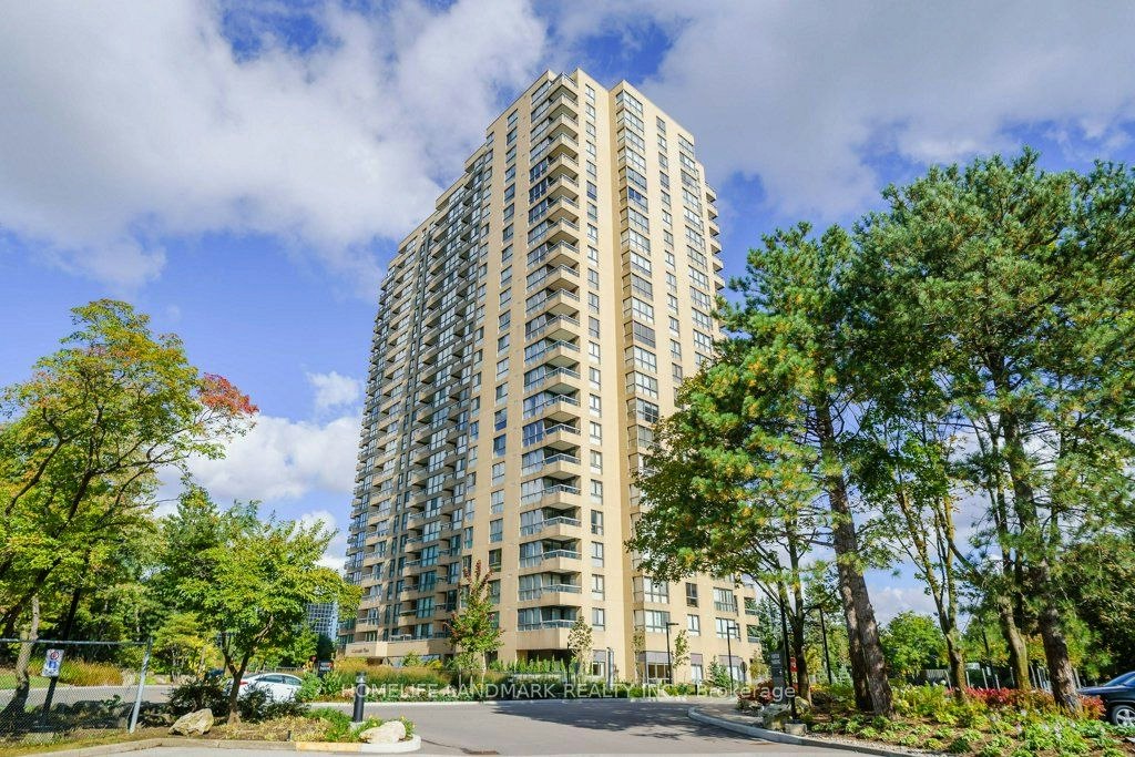 306-1 Concorde Place, Toronto, ON, M3C 3K6