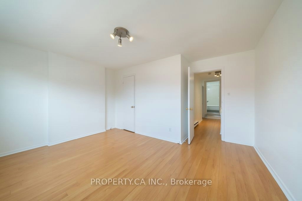 2-3-281 Augusta Avenue, Toronto, ON, M5T 2L7 - 4