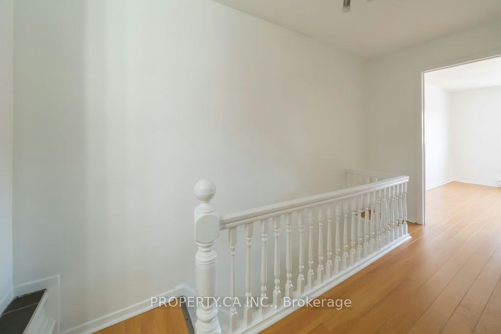 2-3-281 Augusta Avenue, Toronto, ON, M5T 2L7 - 6