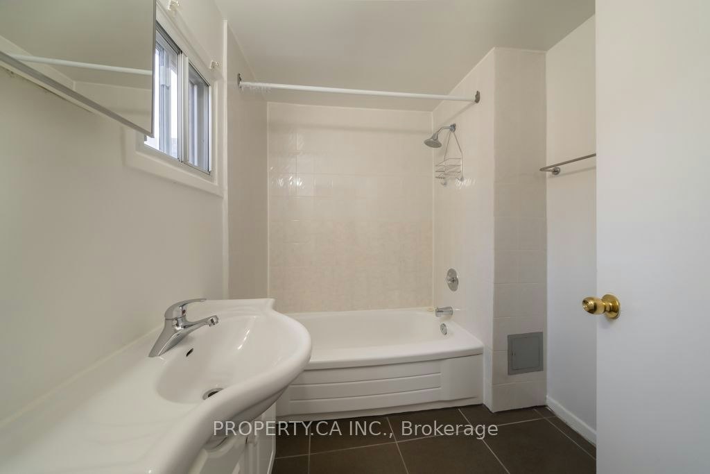 2-3-281 Augusta Avenue, Toronto, ON, M5T 2L7 - 11