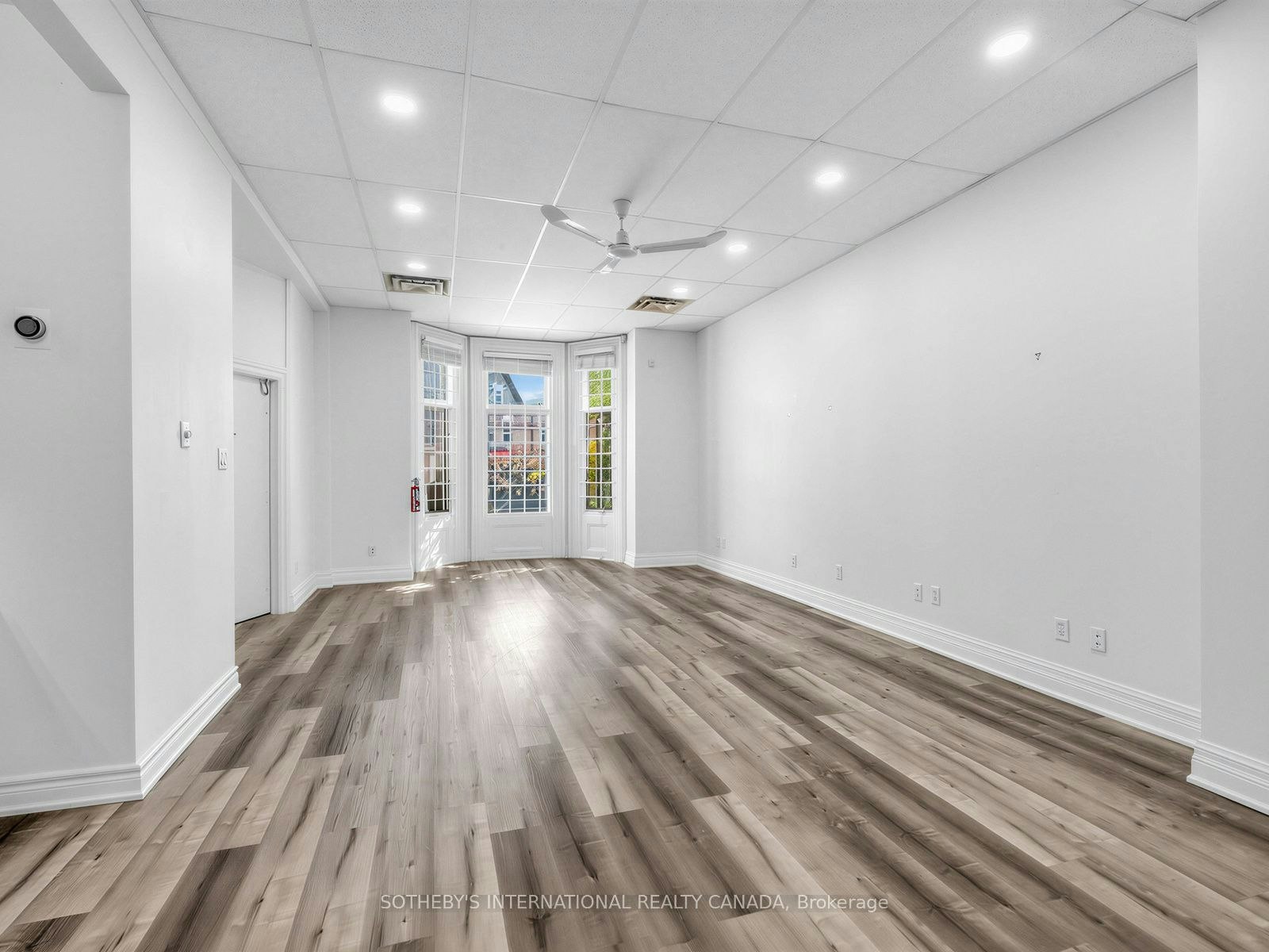 Main-212 Carlton Street, Toronto, ON, M5A 2L1 - 11