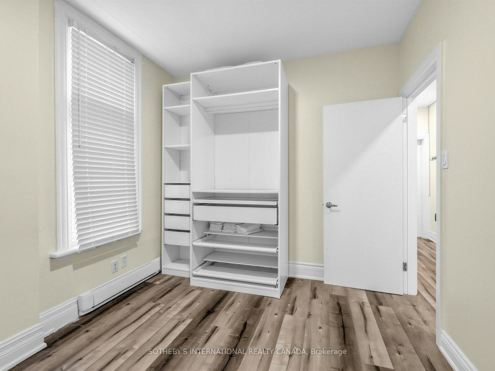 Main-212 Carlton Street, Toronto, ON, M5A 2L1 - 18