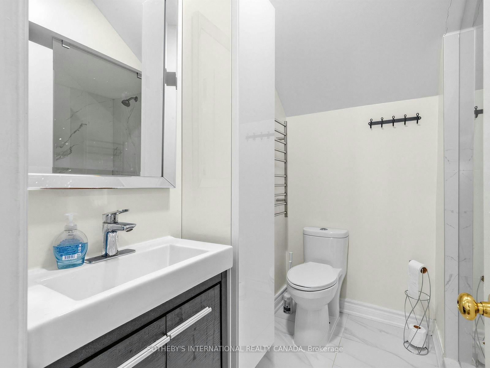 Main-212 Carlton Street, Toronto, ON, M5A 2L1 - 15