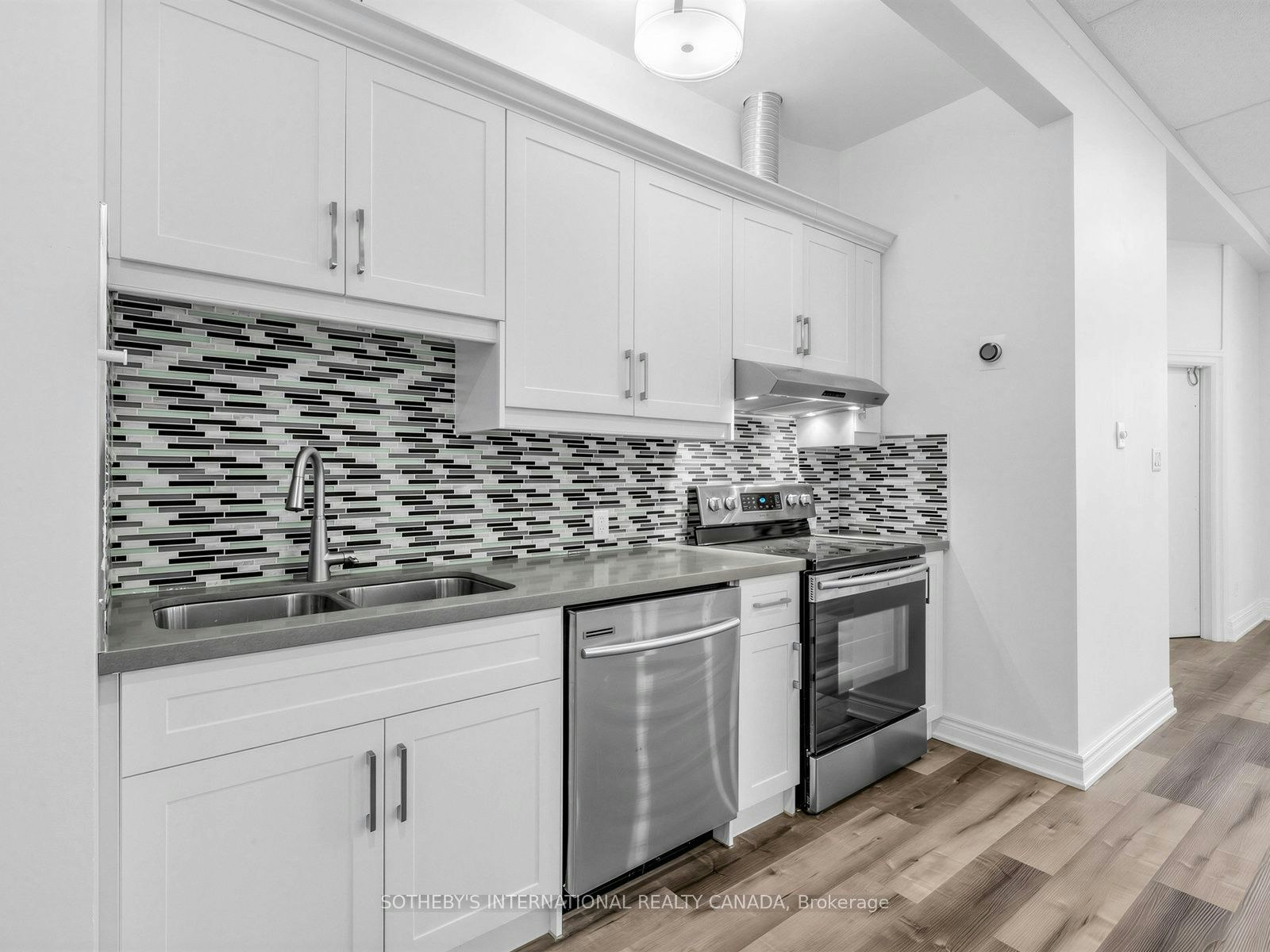 Main-212 Carlton Street, Toronto, ON, M5A 2L1 - 6