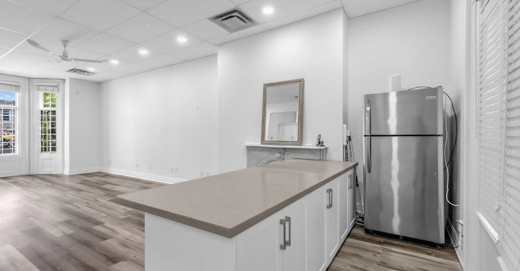 Main-212 Carlton Street, Toronto, ON, M5A 2L1 - 5
