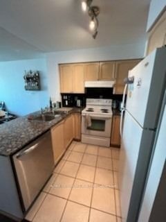 1806-231 Fort York Boulevard, Toronto, ON, M5V 1B2 - 4