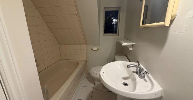 3-25 Dupont Street, Toronto, ON, M5R 1V3 - 11