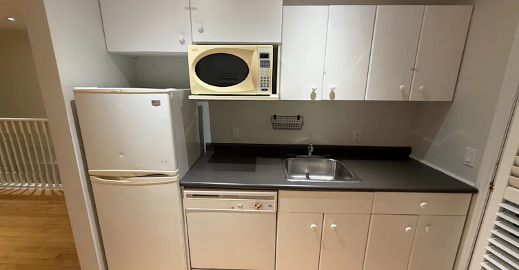 3-25 Dupont Street, Toronto, ON, M5R 1V3 - 6