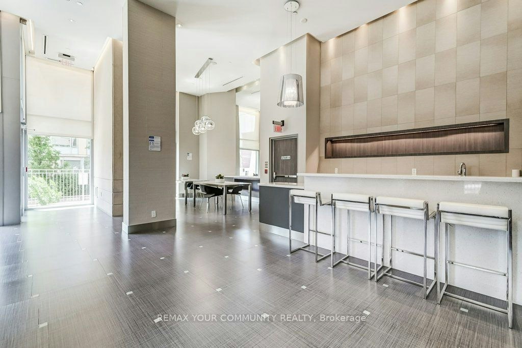 1011-500 Sherbourne Street, Toronto, ON, M4X 1L1