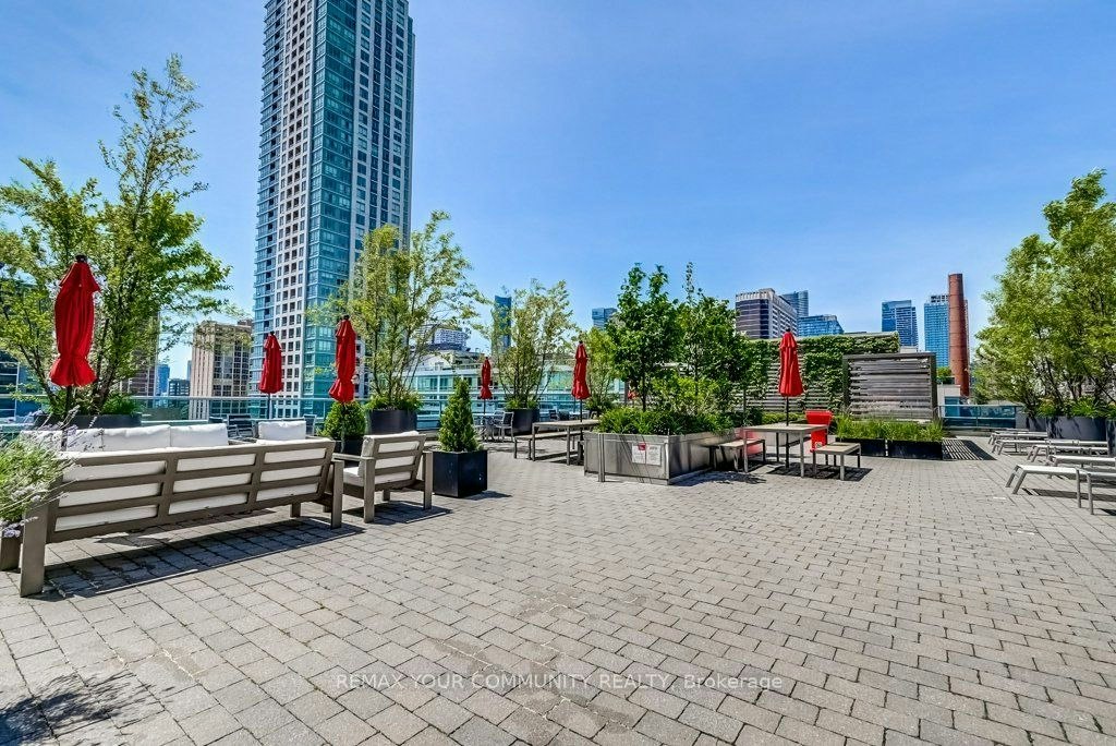 1011-500 Sherbourne Street, Toronto, ON, M4X 1L1 - 2