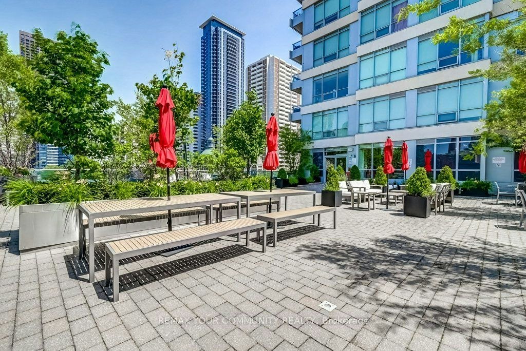 1011-500 Sherbourne Street, Toronto, ON, M4X 1L1 - 6