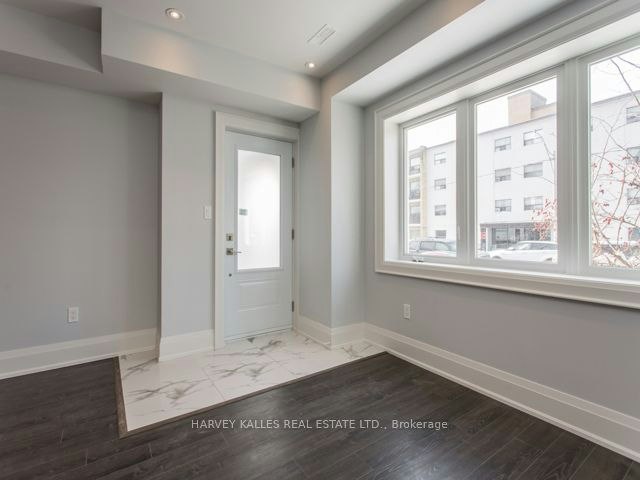 Main-987 Avenue Road, Toronto, ON, M5P 2K9 - 2