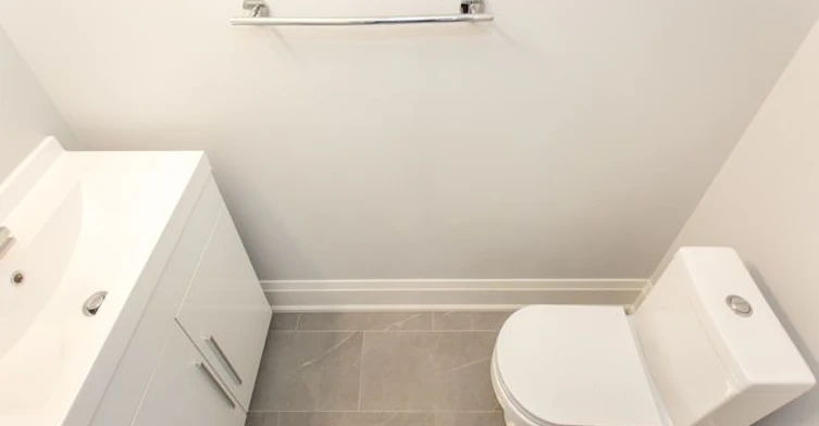 Main-987 Avenue Road, Toronto, ON, M5P 2K9 - 13