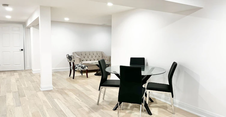 Room 2-2 Pannahill Road, Toronto, ON, M3H 4N3 - 3