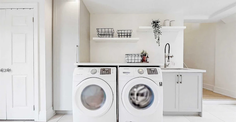 Room 2-2 Pannahill Road, Toronto, ON, M3H 4N3 - 9