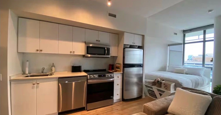 2404-33 Charles Street E, Toronto, ON, M4Y 1R9 - 8