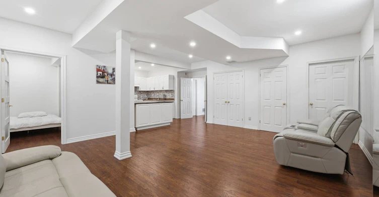 253 Byng Avenue, Toronto, ON, M2N 4L4 - 32