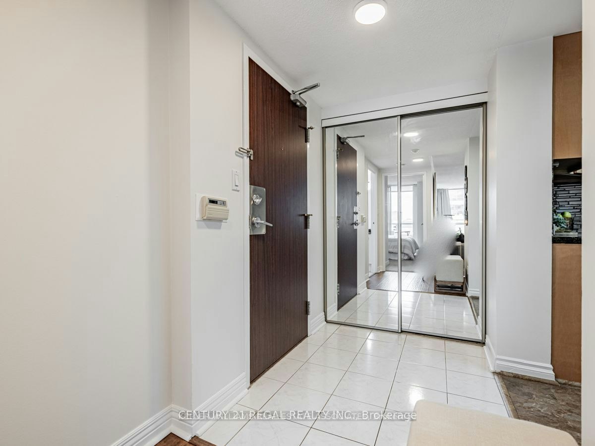 1405-5765 Yonge Street, Toronto, ON, M2M 4H9 - 2