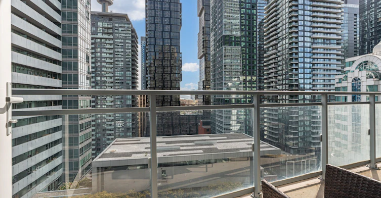 1609-21 Widmer Street, Toronto, ON, M5V 2E8 - 18