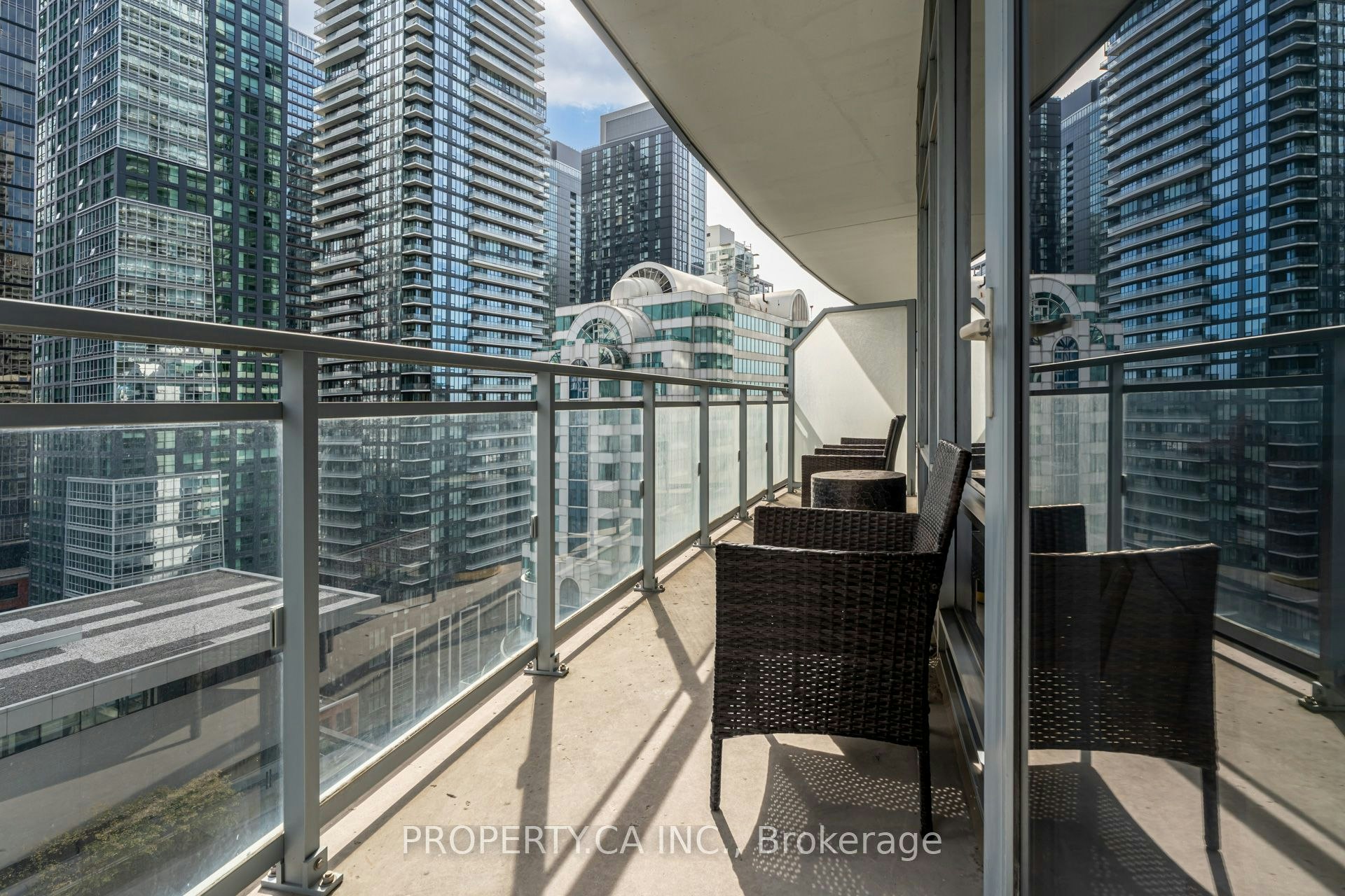 1609-21 Widmer Street, Toronto, ON, M5V 2E8 - 19