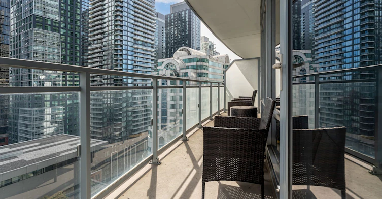 1609-21 Widmer Street, Toronto, ON, M5V 2E8 - 19